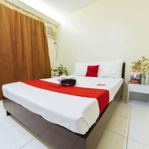 RedDoorz @ Ledesco Avenue Lapaz Iloilo