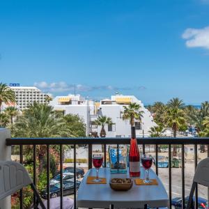 310 Great location in Las Americas, Sea Front!