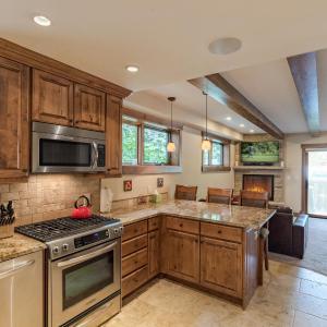 Villa Cortina Superior 1 Bedroom Vail Village by Vail Realty
