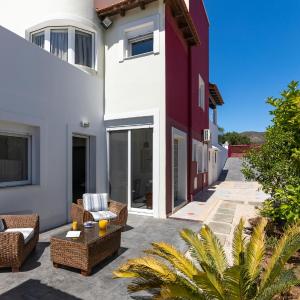 ELENA HOUSE 2