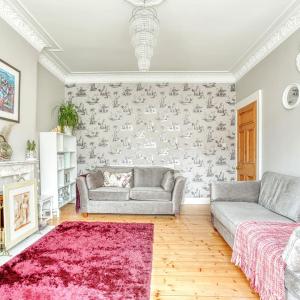Kenmure Villa with Garden & Parking