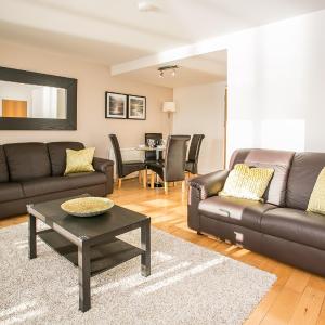 Grand Canal Square Apartments