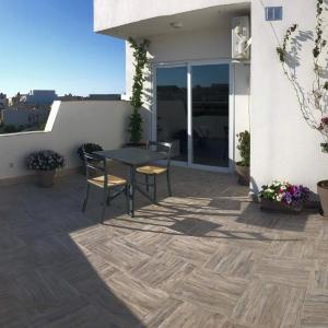 Belvedere Airport Suites