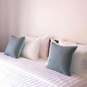 RoongThoeng Place Hotel