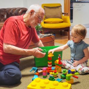 The Explorers Home - Sunny Stylish Family-Friendly Apartment