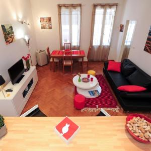 Le Savoy Palace - Five Stars Holiday House