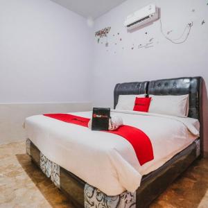 RedDoorz near Millennium ICT Center Medan