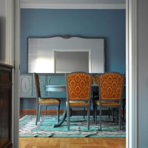Vintage, spacious apartment in the heart of Athens!