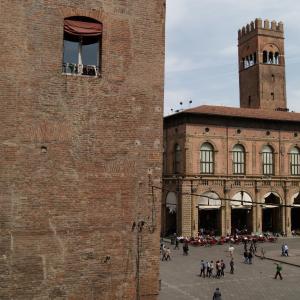 Casa Isolani Guest House Piazza Maggiore 1