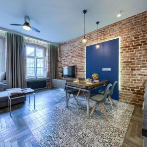 2/3 APARTMENTS Old Town