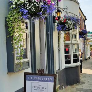 Kings Head Holt