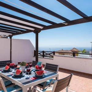 1 CHARMING VILLA CONDE Private Garden Pool, Bbq!