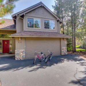 17 Camas Lane