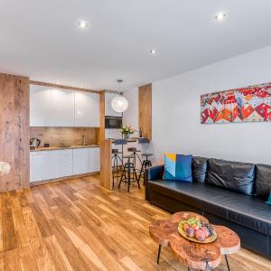 Apartament Merkury z parkingiem