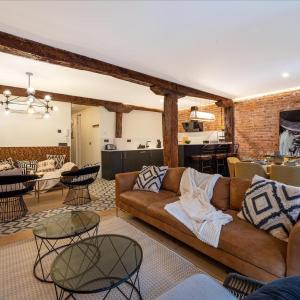 Arenal AC by Staynnapartments