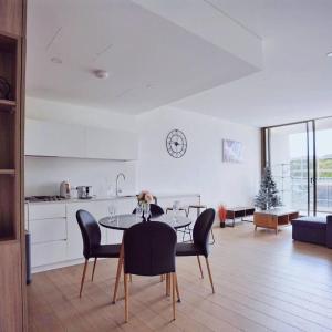 Beautiful Waterloo 2BR Close to SCC + Free Park