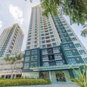 Abreeza Place Tower1 by Chriza