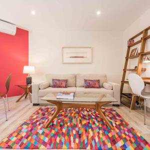 Modern 1-Bedroom Apartment in Exclusive Barrio Salamanca Ideal for 2, Near Golden mile , Goya I