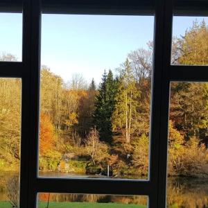 Aux bains de la Semois