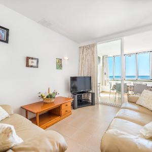 Apartamento playa de los pinos