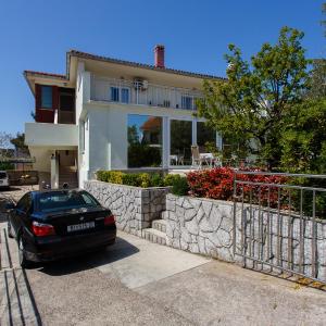 Apartments D