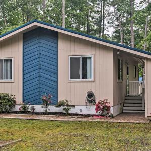 9 Mi to Ocean City Beaches Retreat with Patio