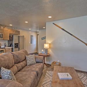 Charming Home - 1 Mi to Yellowstone National Park!