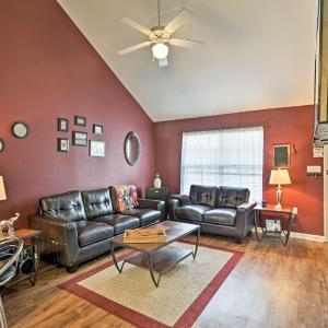 Pristine Tallahassee Townhome Near FSU and Golf!