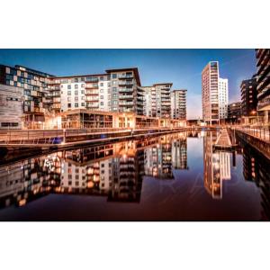 Modern Deluxe Leeds Dock Apartment Free Secure Parking