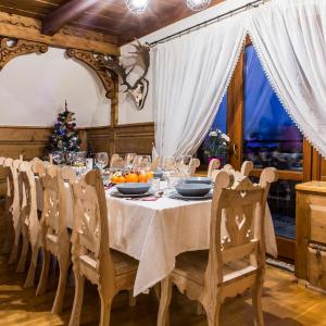 Apartament Bajkowy & Dwupoziomowy Krzesany