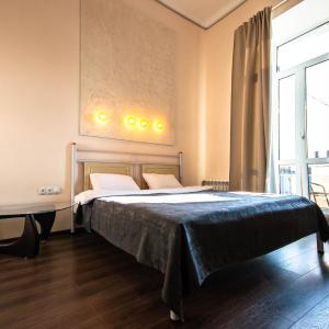 Kyiv Rouge Apartment