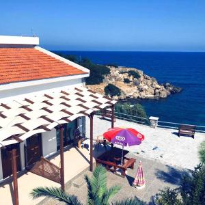 SEA & SKY Bungalows Escape Beach Guest Rooms