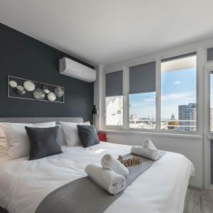 ABOVE THE SEA apartment