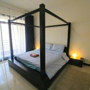 Modern 1 Bedroom Apartment with balcony