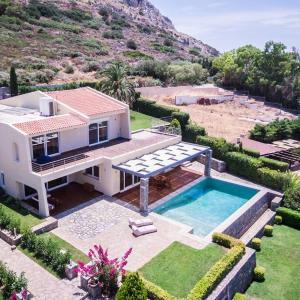Amazing 5 bedroom Villa with Swimming Pool