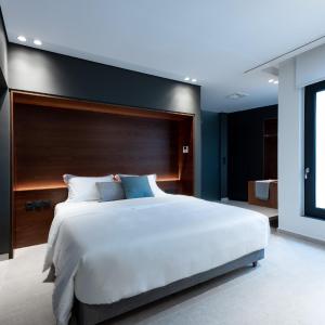 The H Experience Boutique Apartments Athens - fast internet & secure parking available