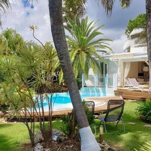 Villa Iguanou et piscine en bord de mer proche plages marina et golf