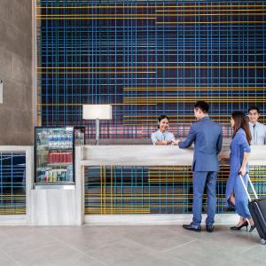 Holiday Inn Express Bangkok Soi Soonvijai by IHG