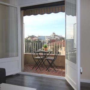 FELIP - Spacious and quiet apartments & one with Terrace
