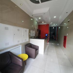 New Brás Palace Hotel- Estamos estrategicamente localizados no coração do Brás, e bem Em frente á Estação Brás de Metrô e Trem, 10 Min da 25 de Março