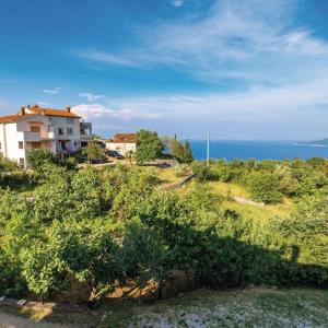 Apartments Damir with Sea View