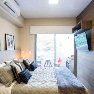 BHaus Vila Madalena Eside - Studio Premium com Varanda - Cama Queen - 3o andar - Rua Girassol - Piscina no Rooftop - Academia - Lavanderia pay per use - es1
