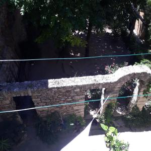 Le V Génie verdure climatisation et calme à deux pas des Halles de Sète