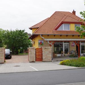 Aranyhal Apartman