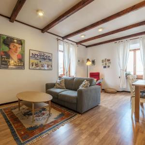 GuestHost - Colosseo Modern Apartment
