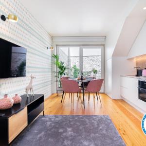 WHome | CSA18 Premium Design Apartment