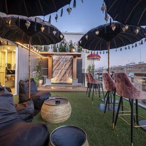 ON Suites Sevilla Apartments