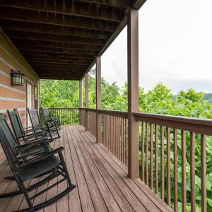 Tennessee Lodge by Venture Smoky Mountains