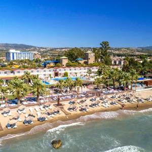 Risus Beach Resort Hotel