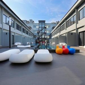 S Ratchada Leisure Hotel